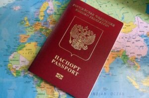 Лучшие страны для переезда из России в 2025 году
